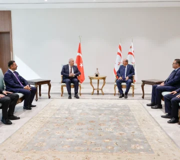 Tstk heyetinden kktc cumhurbaskani ersin tatar a anlamli ziyaret02 360x320