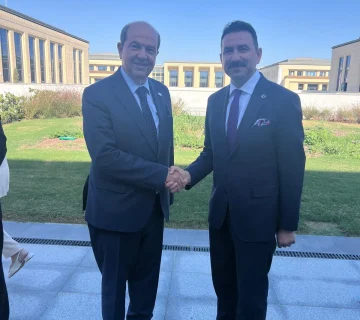 Tstk heyetinden kktc cumhurbaskani ersin tatar a anlamli ziyaret14 360x320